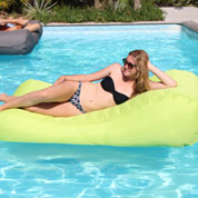chaise longue gonflable - vert anis - sitin pool